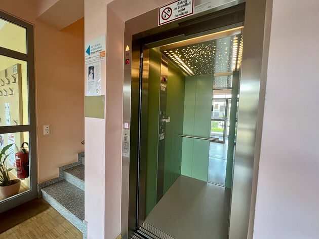 Hitzendorf, Büro- und Geschäftsfläche - Lift/Fahrstuhl